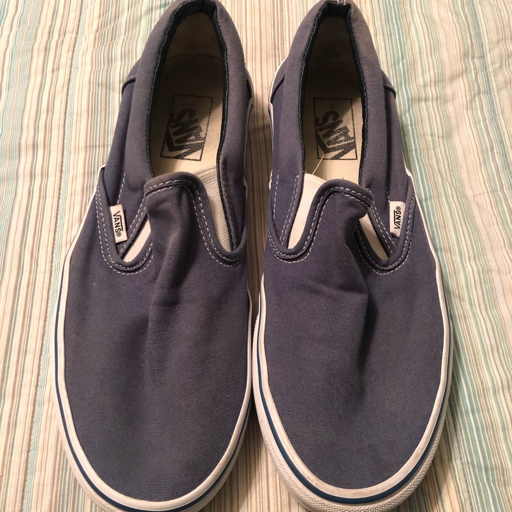 Vans classic slip ons